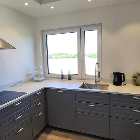 Emily Apartments, Moderne Ruhige Wohnung, Nur 4 Km Von Der A2 * Niederdorla