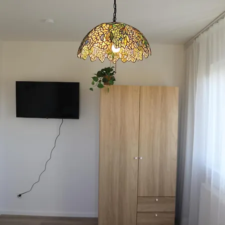 Emily Apartments, Moderne Ruhige Wohnung, Nur 4 Km Von Der A2 * Niederdorla