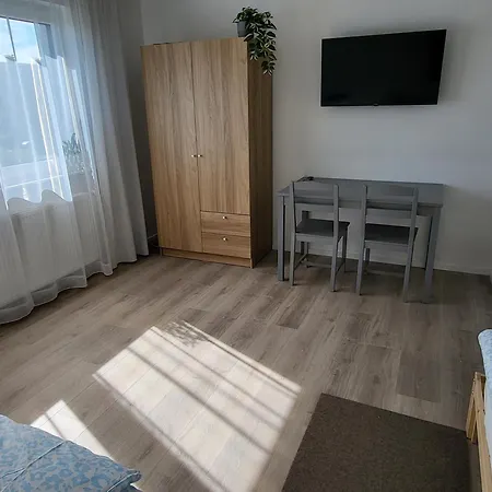 Apartment Emily Apartments, Moderne Ruhige Wohnung, Nur 4 Km Von Der A2 Niederdorla