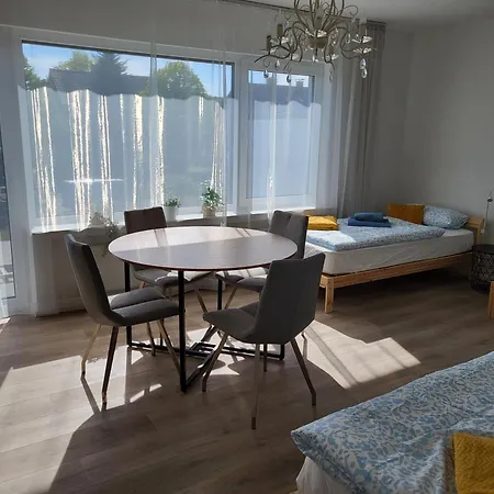 Apartment Emily Apartments, Moderne Ruhige Wohnung, Nur 4 Km Von Der A2 *